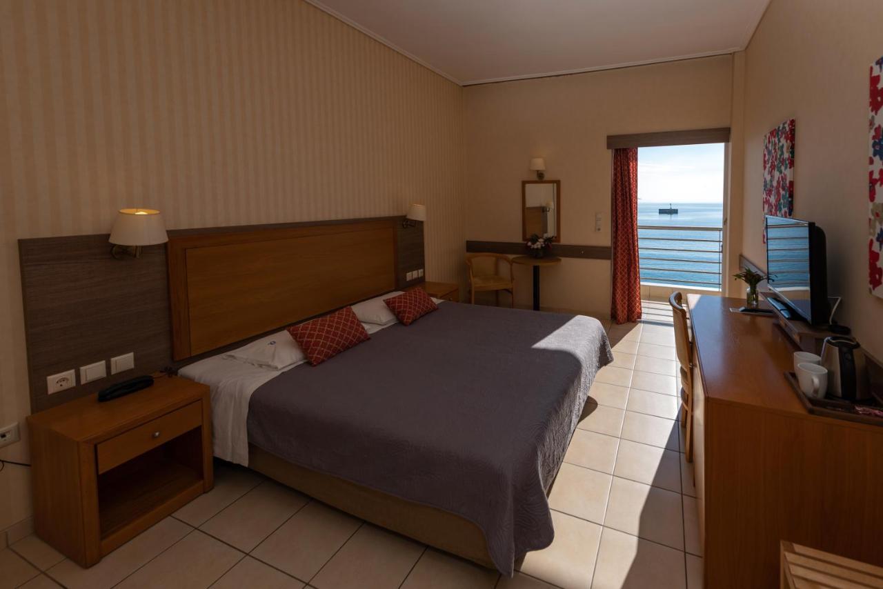 קלמאטה Hotel Ostria מראה חיצוני תמונה